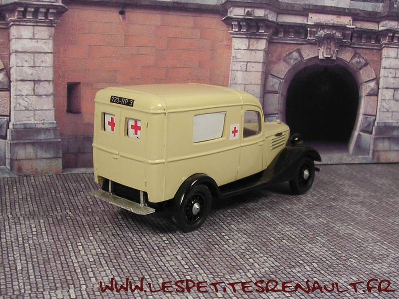 PARADE 1/43 SCALE RESIN MODEL - 4354 - 1937 RENAULT 500KG