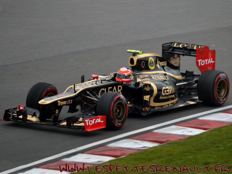 Corgi 1/43 Scale CC56403 - Lotus F1 Team E20 Test Car J.D.Ambrosio 7625944198892