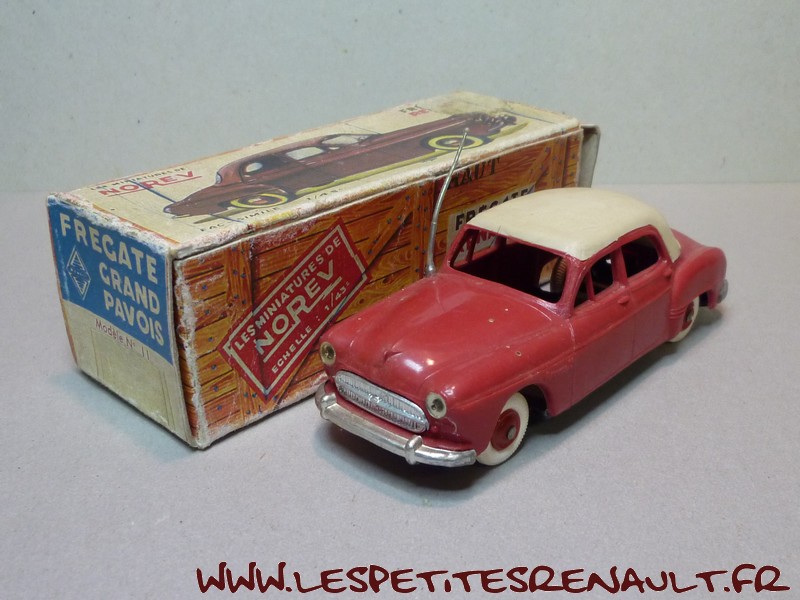 Renault Frégate Grand Pavois red and beige roof from 1956 (WITHOUT the cardboard box) No. 25 – 1/43 Model car | Buy a collector's model – Bernard Miniatures
